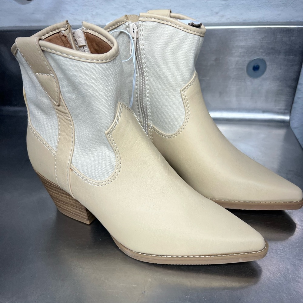 NWT UNIVERSAL THREAD Womens Kay Western Boots - Picture 9 of 10